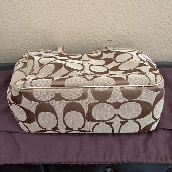 Coach large monogram C tote - Picture 7 of 8